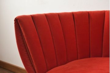 中古　美品　展示品　高級家具ブランド　Abita Style(アビタスタイル)　優雅なレッドカラーとミッドセンチュリーデザインが空間のアクセントになるラウンジチェア(アームチェア、椅子、イス)(定価約10万5千円)(R-083259)