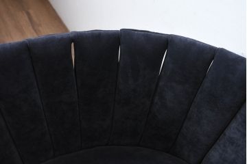 中古　美品　展示品　高級家具ブランド　Abita Style(アビタスタイル)　丸みのある背もたれと縦ステッチが特徴のモダンなラウンジチェア2脚セット(アームチェア、椅子、イス、ばら売り可能)(定価2脚で約21万円)(R-083260)