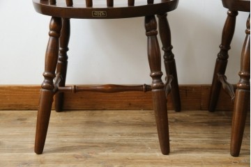 和製ビンテージ　飛騨家具　WINDS太平　たいへい(TAIHEI)　木の温もりを感じられるダイニングチェア2脚セット　(R-083261)