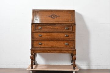 イギリスアンティーク　超美品　Lloyd’s Antiques(ロイズアンティークス)取り扱い　控えめな装飾が取り入れやすいオーク材ライディングビューロー(簿記机、ワークデスク、ビューローデスク、在宅用、在宅ワーク用、サイドチェスト、引き出し、英国)(R-083263)