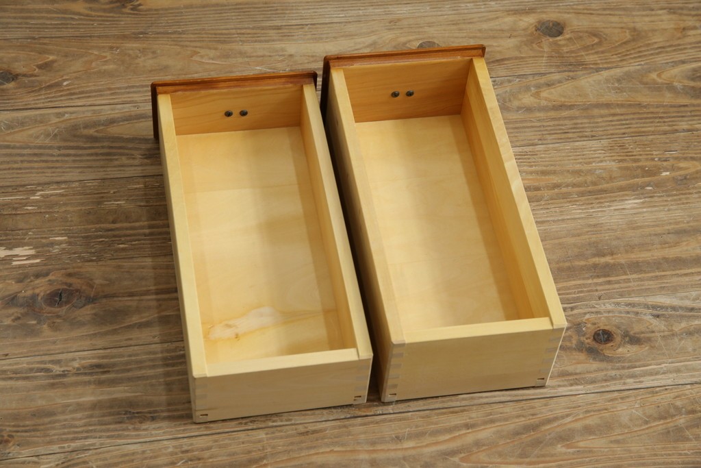 中古　横浜ダニエル(daniel)　Etranger(エトランジェ)　E-303　温かみのある色合いと上品な佇まいが魅力のレディースデスク　(R-083264)