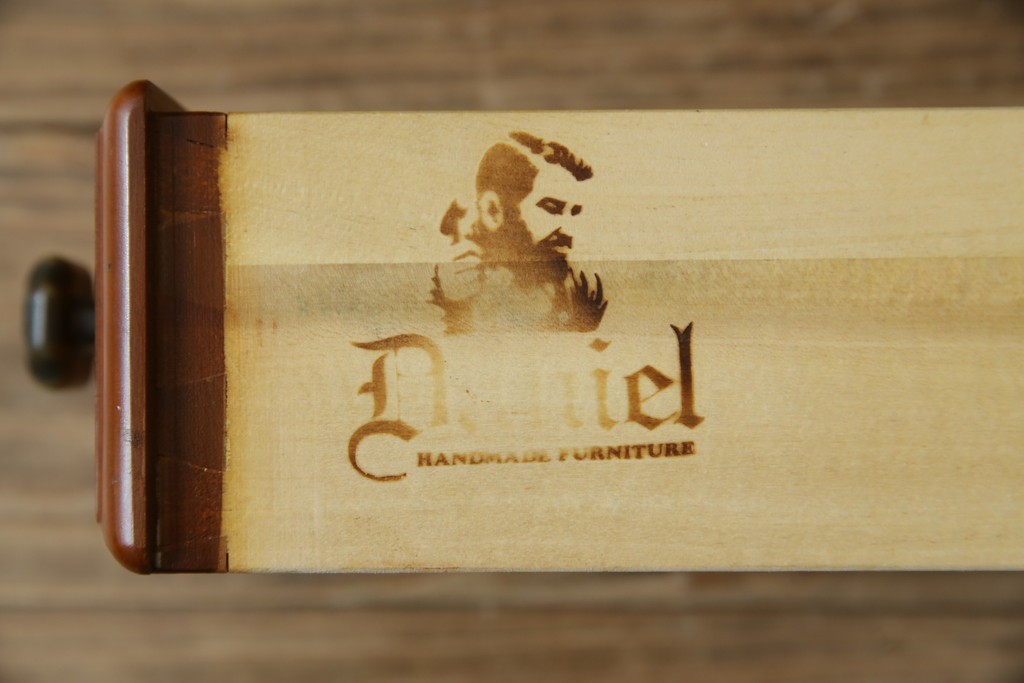 中古　横浜ダニエル(daniel)　Etranger(エトランジェ)　E-303　温かみのある色合いと上品な佇まいが魅力のレディースデスク　(R-083264)