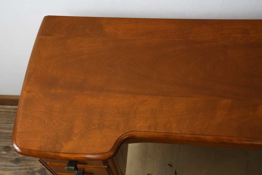 中古　横浜ダニエル(daniel)　Etranger(エトランジェ)　E-303　温かみのある色合いと上品な佇まいが魅力のレディースデスク　(R-083264)