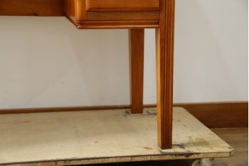 中古　横浜ダニエル(daniel)　Etranger(エトランジェ)　E-303　温かみのある色合いと上品な佇まいが魅力のレディースデスク　(R-083264)