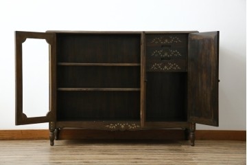 アジアンヴィンテージ　高級品!!　美しい唐草風象嵌装飾　ハンドクラフト　アジアンクラシカルな雰囲気が素敵なサイドボード　(R-083266)