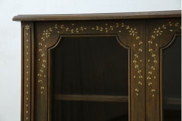 アジアンヴィンテージ　高級品!!　美しい唐草風象嵌装飾　ハンドクラフト　アジアンクラシカルな雰囲気が素敵なサイドボード　(R-083266)