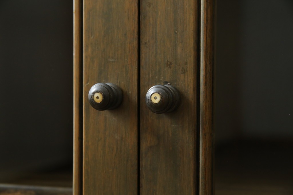 アジアンヴィンテージ　高級品!!　美しい唐草風象嵌装飾　ハンドクラフト　アジアンクラシカルな雰囲気が素敵なサイドボード　(R-083266)