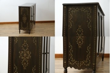 アジアンヴィンテージ　高級品!!　美しい唐草風象嵌装飾　ハンドクラフト　アジアンクラシカルな雰囲気が素敵なサイドボード　(R-083266)