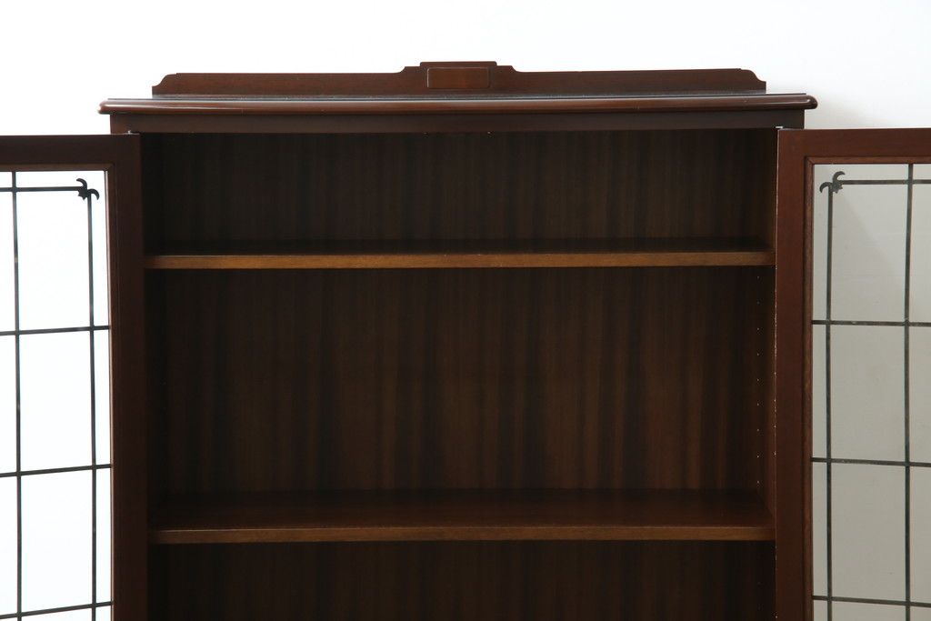 中古　美品　神戸元町欧風家具メープル不二屋製　マホガニー材の高級キャビネット(収納棚、戸棚、サイドキャビネット、飾り棚、本箱、ブックケース)(R-083272)