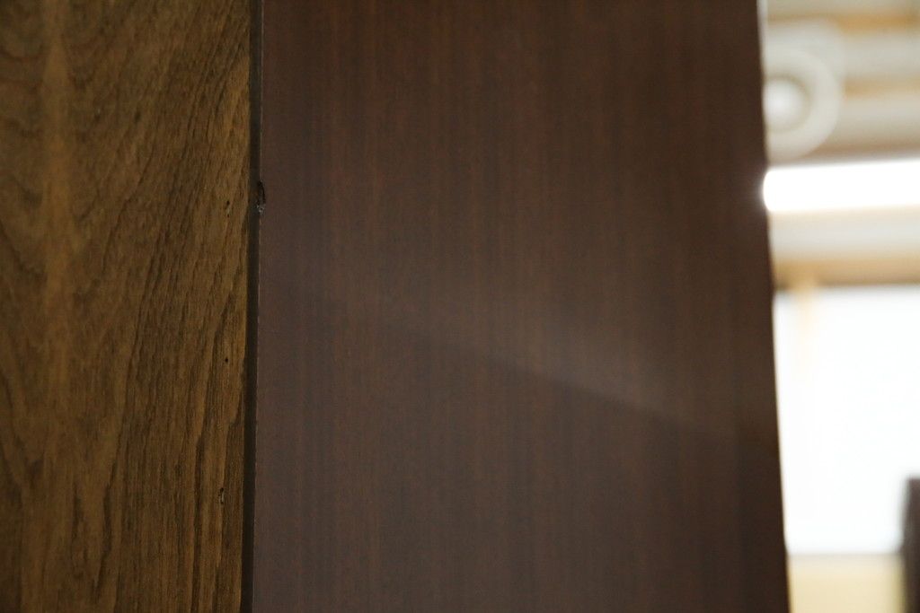 中古　美品　神戸元町欧風家具メープル不二屋製　マホガニー材の高級キャビネット(収納棚、戸棚、サイドキャビネット、飾り棚、本箱、ブックケース)(R-083272)