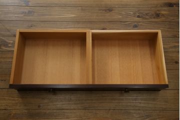 中古　美品　神戸元町欧風家具メープル不二屋製　マホガニー材の高級キャビネット(収納棚、戸棚、サイドキャビネット、飾り棚、本箱、ブックケース)(R-083272)