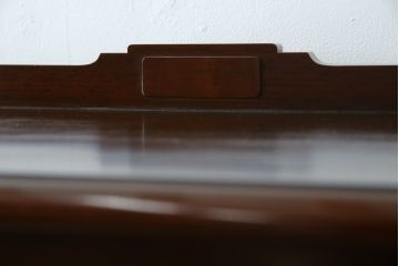 中古　美品　神戸元町欧風家具メープル不二屋製　マホガニー材の高級キャビネット(収納棚、戸棚、サイドキャビネット、飾り棚、本箱、ブックケース)(R-083272)