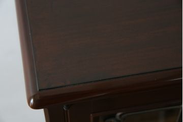 中古　美品　神戸元町欧風家具メープル不二屋製　マホガニー材の高級キャビネット(収納棚、戸棚、サイドキャビネット、飾り棚、本箱、ブックケース)(R-083272)