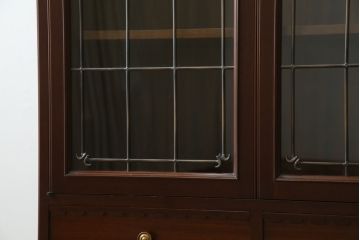 中古　美品　神戸元町欧風家具メープル不二屋製　マホガニー材の高級キャビネット(収納棚、戸棚、サイドキャビネット、飾り棚、本箱、ブックケース)(R-083272)