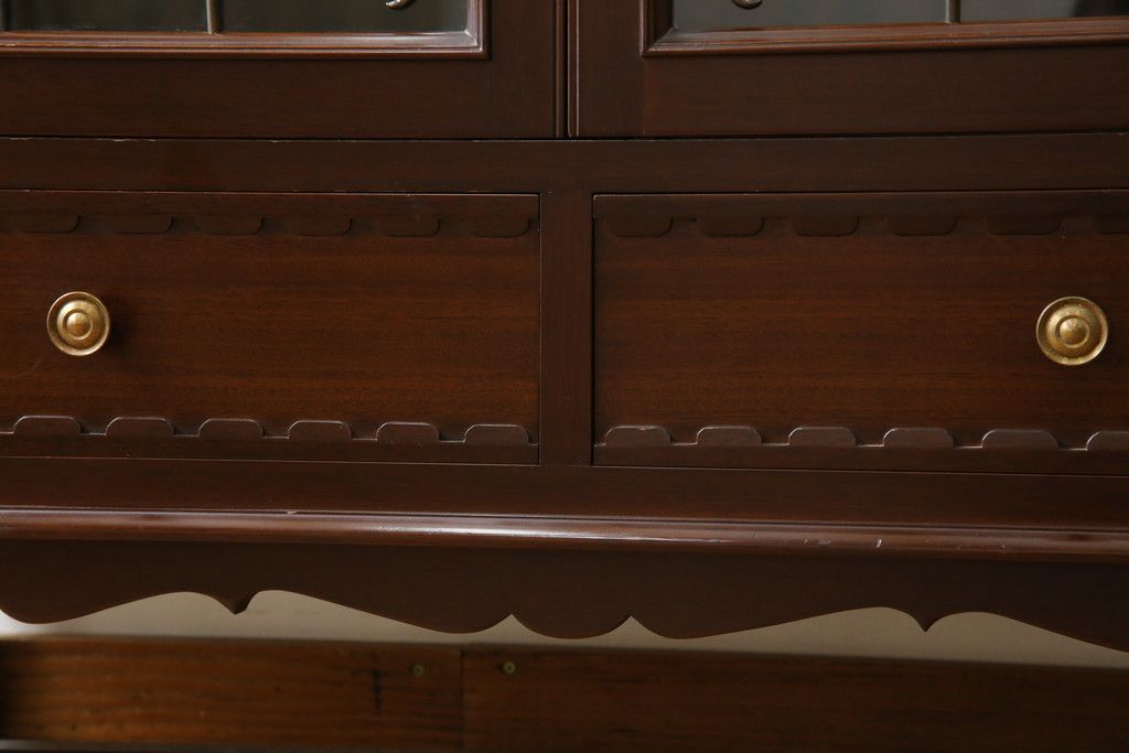 中古　美品　神戸元町欧風家具メープル不二屋製　マホガニー材の高級キャビネット(収納棚、戸棚、サイドキャビネット、飾り棚、本箱、ブックケース)(R-083272)