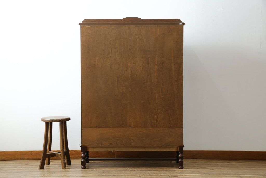 中古　美品　神戸元町欧風家具メープル不二屋製　マホガニー材の高級キャビネット(収納棚、戸棚、サイドキャビネット、飾り棚、本箱、ブックケース)(R-083272)