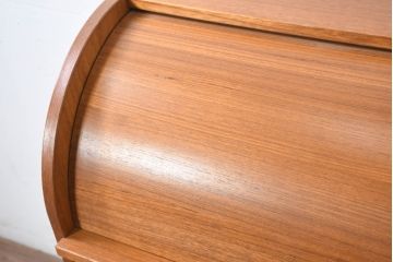 デンマークビンテージ　希少モデル　家具ブランド　DENKA(デンカ)　チーク材　シリンダートップ　引き出し天板付き　洗練されたデザインで空間を美しく整えるライティングビューロー(机、デスク、在宅用、在宅ワーク用、ワークデスク、引き出し、ヴィンテージ)(R-083273)