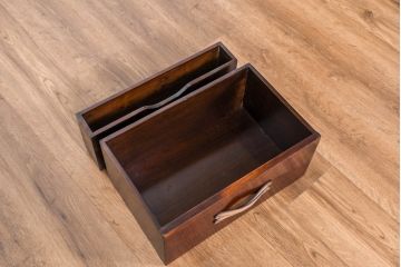 アジアンビンテージ　美品　希少デザイン　重厚な花梨(カリン)材と革取っ手の異素材の組み合わせとルーバーサイドが魅力的なローチェスト(テレビ台、テレビボード、引き出し、レザー、ヴィンテージ)(R-083275)