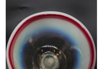 当時物　大正〜昭和初期　棗型(なつめ形)　赤縁　緑縁　乳白ぼかし　空間のアクセントになる氷コップ3点セット(ベル型?、吹きガラス、硝子、グラス、和ガラス)(R-083278)