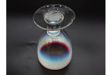 当時物　大正〜昭和初期　棗型(なつめ形)　赤縁　緑縁　乳白ぼかし　空間のアクセントになる氷コップ3点セット(ベル型?、吹きガラス、硝子、グラス、和ガラス)(R-083278)