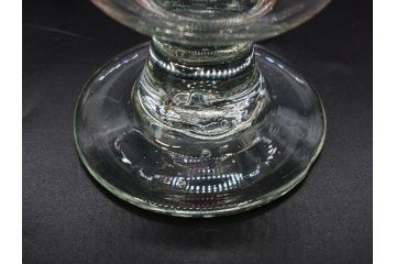 当時物　大正〜昭和初期　棗型(なつめ形)　赤縁　緑縁　乳白ぼかし　空間のアクセントになる氷コップ3点セット(ベル型?、吹きガラス、硝子、グラス、和ガラス)(R-083278)