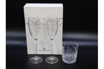 デンマーク　ROYAL COPENHAGEN(ロイヤルコペンハーゲン)　シャンパングラス/MEISSEN(マイセン)　マイセンクリスタル　ブルーオニオン　ロックグラス　繊細なデザインに気品を感じるグラス3点セット(タンブラー、オールドファッション、ワイン、コップ、北欧、共箱付き)(R-083281)