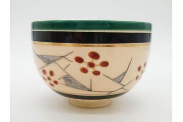 十六代 永楽善五郎　色絵　早春　茶道具　約12cm　4寸　静謐な美しさを感じさせる茶碗(梅、金彩、抹茶碗、茶器、茶陶、裏印、和食器、共箱付、四寸)(R-083284)