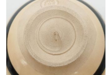 十六代 永楽善五郎　色絵　早春　茶道具　約12cm　4寸　静謐な美しさを感じさせる茶碗(梅、金彩、抹茶碗、茶器、茶陶、裏印、和食器、共箱付、四寸)(R-083284)