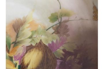 明治〜大正期　オールドノリタケ　NORITAKE　木の実　金彩　金盛　ハンドペイント　自然モチーフが繊細な筆致と豊かな色彩で描かれた優雅な雰囲気のボウル(深皿、鉢、プレート、洋食器)(R-083291)