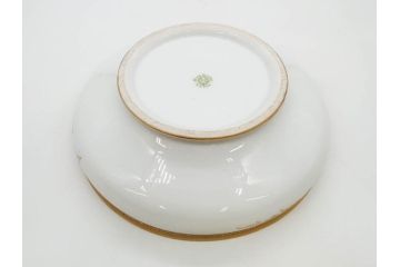 明治〜大正期　オールドノリタケ　NORITAKE　木の実　金彩　金盛　ハンドペイント　自然モチーフが繊細な筆致と豊かな色彩で描かれた優雅な雰囲気のボウル(深皿、鉢、プレート、洋食器)(R-083291)