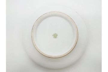 明治〜大正期　オールドノリタケ　NORITAKE　木の実　金彩　金盛　ハンドペイント　自然モチーフが繊細な筆致と豊かな色彩で描かれた優雅な雰囲気のボウル(深皿、鉢、プレート、洋食器)(R-083291)
