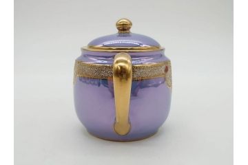 大正〜昭和初期　オールドノリタケ　NORITAKE　ラスター彩　金彩　金盛　花蝶　美しい光沢がテーブルを華やかに彩るデミタスコーヒーセット(キャビネット、ティー、ポット、クリーマー、シュガーポット、カップ&ソーサー、C&S、洋食器)(R-083292)