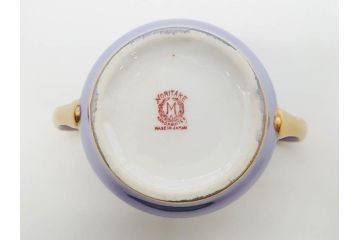 大正〜昭和初期　オールドノリタケ　NORITAKE　ラスター彩　金彩　金盛　花蝶　美しい光沢がテーブルを華やかに彩るデミタスコーヒーセット(キャビネット、ティー、ポット、クリーマー、シュガーポット、カップ&ソーサー、C&S、洋食器)(R-083292)
