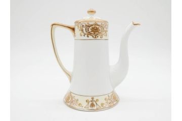 大正〜昭和初期　オールドノリタケ　NORITAKE　意匠登録　金彩　金盛　No.175　ハンドペイント　上品で華やかな佇まいのコーヒーポット・カップ&ソーサー・ソルト&ペッパーシェーカー・プレート2枚セット(デミタス、オーバル、深皿、C&S、洋食器)(R-083293)