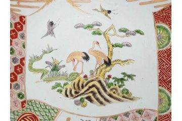 江戸期　古伊万里　色絵　染付　金彩　鶴松図　約46cm　1尺5寸　緻密な絵付けに匠の美技を感じる大皿(山、風景、吉祥文様、和皿、和食器、尺皿、一尺五寸)(R-083297)