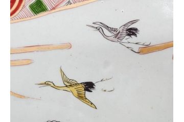 江戸期　古伊万里　色絵　染付　金彩　鶴松図　約46cm　1尺5寸　緻密な絵付けに匠の美技を感じる大皿(山、風景、吉祥文様、和皿、和食器、尺皿、一尺五寸)(R-083297)