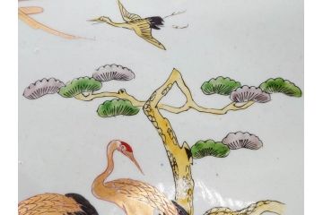 江戸期　古伊万里　色絵　染付　金彩　鶴松図　約46cm　1尺5寸　緻密な絵付けに匠の美技を感じる大皿(山、風景、吉祥文様、和皿、和食器、尺皿、一尺五寸)(R-083297)