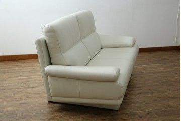 中古　超美品!!　カリモク家具(karimoku)　domani(ドマーニ)　Excel-Life(エクセルライフ)　本革(レザー)　上品でモダンなデザインの2人掛けソファ　定価約82万円相当　(R-083303)