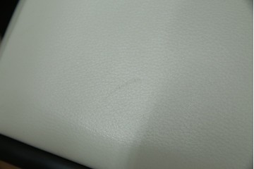 中古　超美品!!　カリモク家具(karimoku)　domani(ドマーニ)　Excel-Life(エクセルライフ)　本革(レザー)　上品でモダンなデザインの2人掛けソファ　定価約82万円相当　(R-083303)