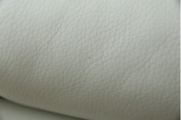 中古　超美品!!　カリモク家具(karimoku)　domani(ドマーニ)　Excel-Life(エクセルライフ)　本革(レザー)　上品でモダンなデザインの2人掛けソファ　定価約82万円相当　(R-083303)