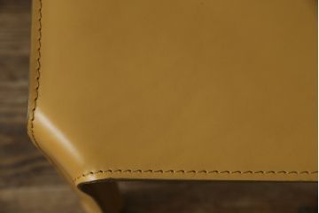 中古　美品　Cassina(カッシーナ)　412　CAB(キャブ)　MARIO BELLINI(マリオベリーニ)　シンプルモダンな空間づくりに活躍するアームレスチェア(ダイニングチェア、椅子、イス)(定価約24万円)(R-083305)