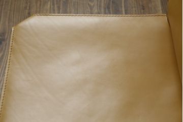 中古　美品　Cassina(カッシーナ)　412　CAB(キャブ)　MARIO BELLINI(マリオベリーニ)　シンプルモダンな空間づくりに活躍するアームレスチェア(ダイニングチェア、椅子、イス)(定価約24万円)(R-083305)