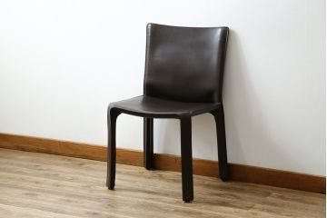 中古　Cassina(カッシーナ)　412　CAB(キャブ)　MARIO BELLINI(マリオベリーニ)　シンプルモダンな空間づくりに活躍するアームレスチェア(ダイニングチェア、椅子、イス)(定価約26万4千円)(R-083306)