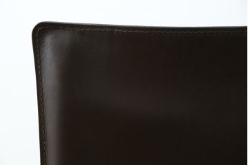 中古　Cassina(カッシーナ)　412　CAB(キャブ)　MARIO BELLINI(マリオベリーニ)　シンプルモダンな空間づくりに活躍するアームレスチェア(ダイニングチェア、椅子、イス)(定価約26万4千円)(R-083306)