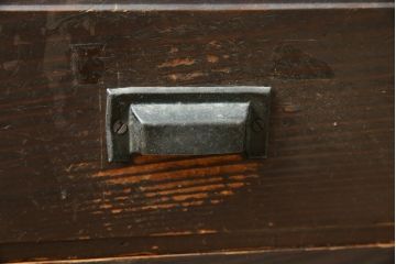和製アンティーク　古い木の風合いが味わい深い二段重ね収納棚(キャビネット、本箱、ブックケース、戸棚、カップボード)(R-083310)