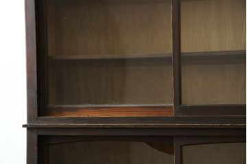 和製アンティーク　古い木の風合いが味わい深い収納棚(キャビネット、本箱、ブックケース、ガラス戸棚、カップボード)(R-083311)