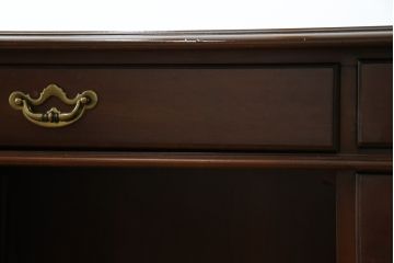 中古　トーマスビル(THOMASVILLE)　シンプルながらクラシカルで優雅な佇まいの両袖机(二―ホールデスク、プレジデントデスク、ワークデスク、オフィスデスク、在宅用、在宅ワーク用)(R-083313)