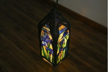 ヴィンテージ照明　アメリカ　激レア!!　希少モデル　Tiffany & Co. Style Studio(ティファニー スタイル スタジオ)　アイリス　ランタン　ステンドグラス照明　(R-083314)