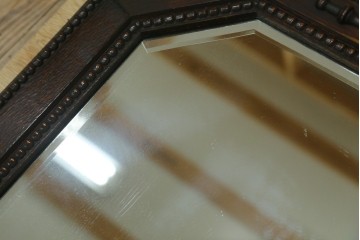 イギリスアンティーク　美品　オーク材　クラシカルな佇まいのウォールミラー　(R-083315)