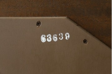中古　美品　DREXEL HERITAGE(ドレクセルヘリテイジ)　重厚なつくりが高級感を醸し出すウォールミラー　(R-083316)